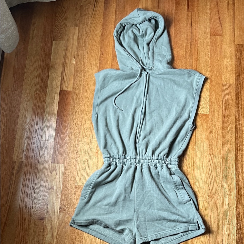 Hooded Sleeveless Fleece Romper